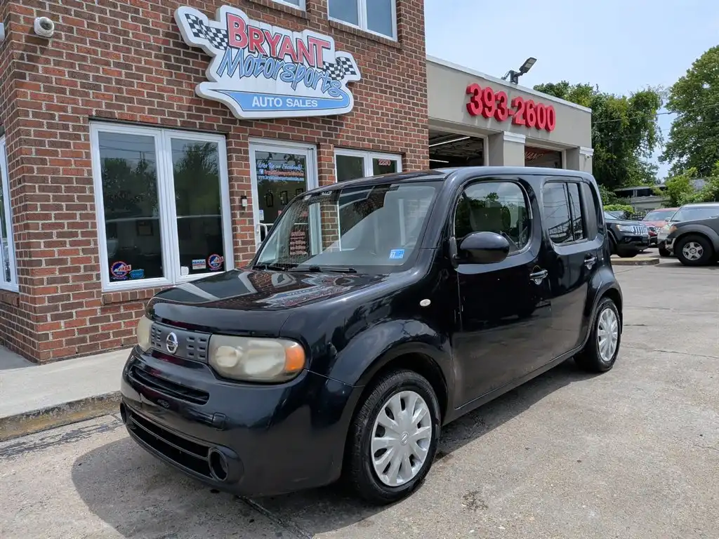 2010 Nissan Cube 1.8 Base M/T's photo