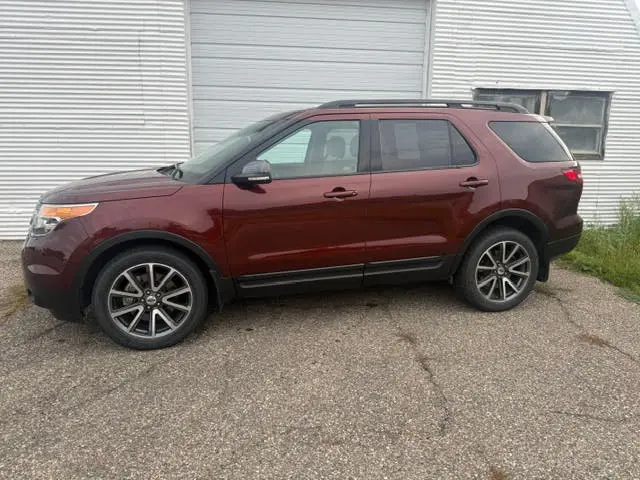 Vehicle Image 2