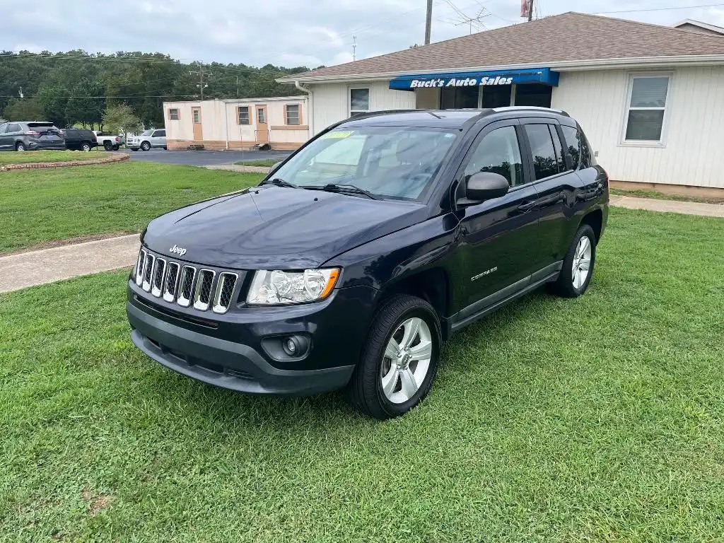 2011 Jeep Compass Base's photo
