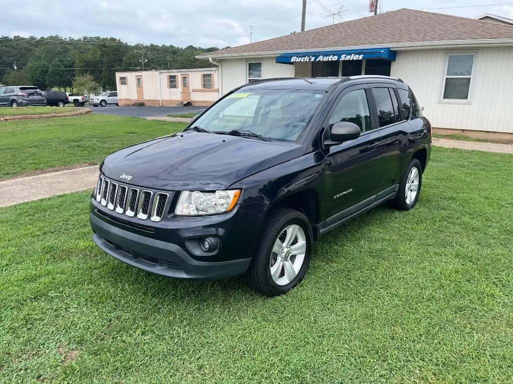 2011 Jeep Compass Base's photo