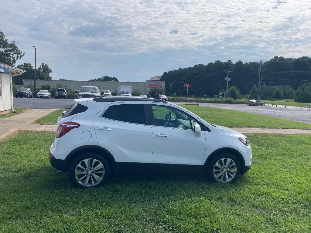 2020 Buick Encore Preferred photo 4