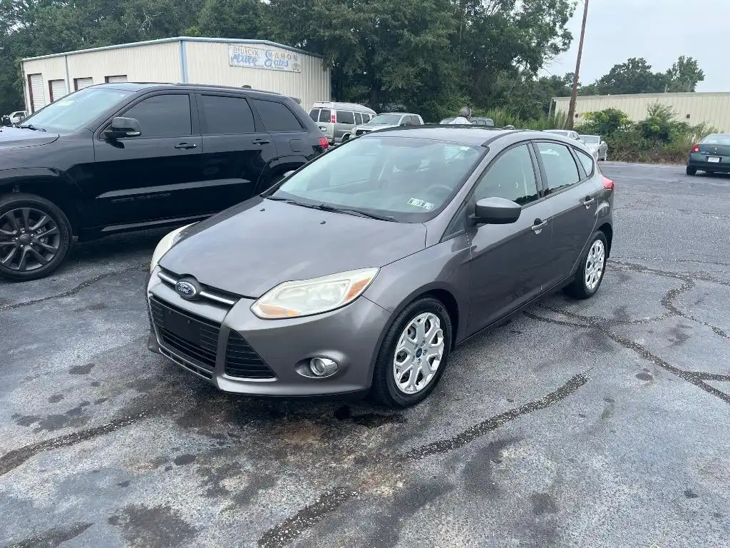 2012 Ford Focus 5 Door Hatch SE's photo