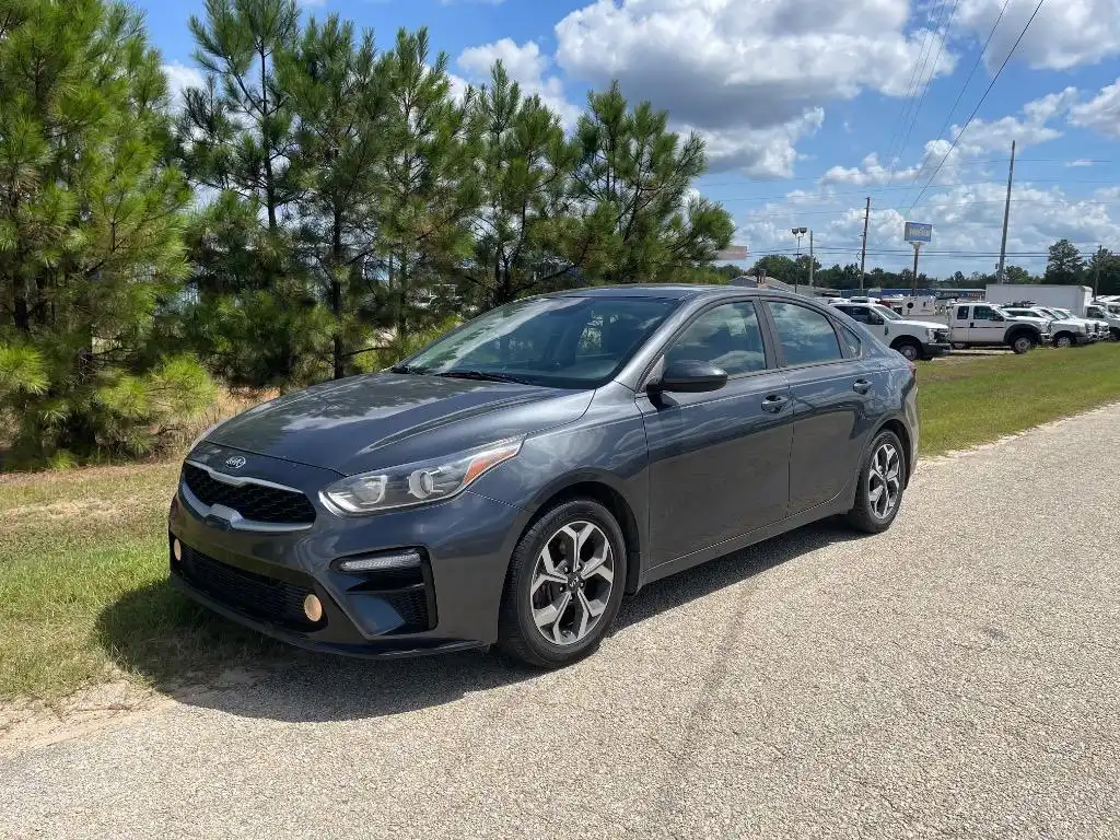 2020 Kia Forte LXS Auto's photo