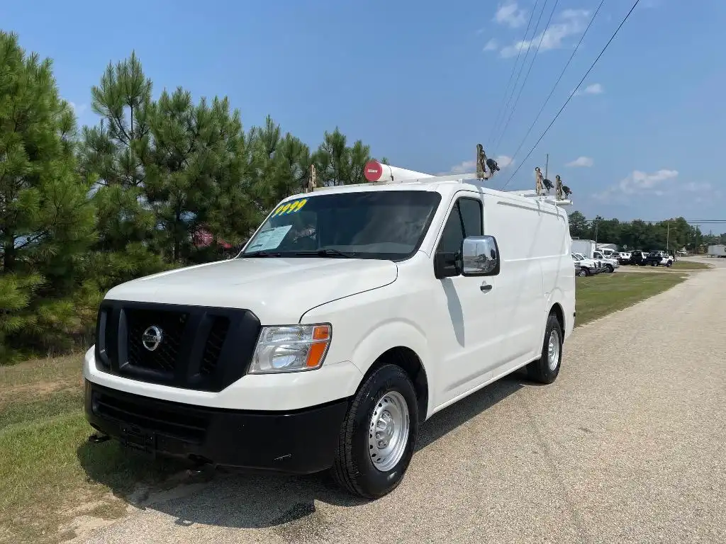 2016 Nissan NV 3500 Standard Roof S V8's photo