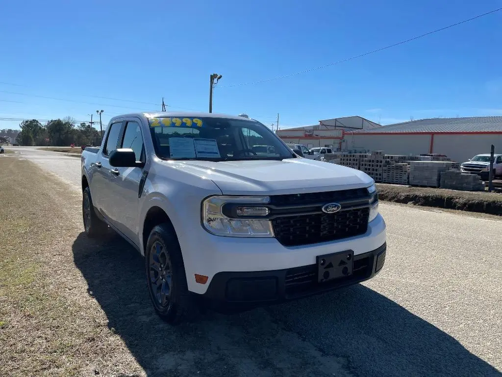 2024 Ford Maverick XLT FWD photo 3