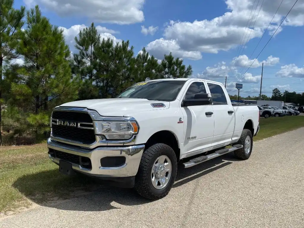 2022 RAM 2500 Tradesman 4WD Crew Cab SWB's photo