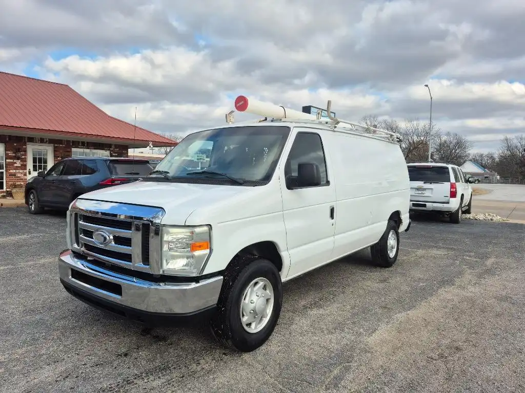 2014 Ford E-Series E-250 Van's photo