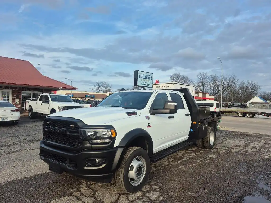 2024 RAM 5500 Tradesman 4X4 Crew Cab DRW 173" WB's photo