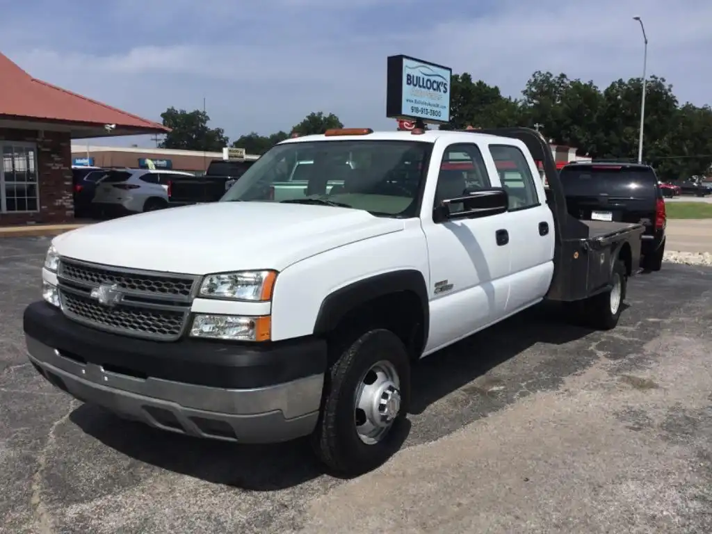 2005 Chevrolet Silverado HD's photo