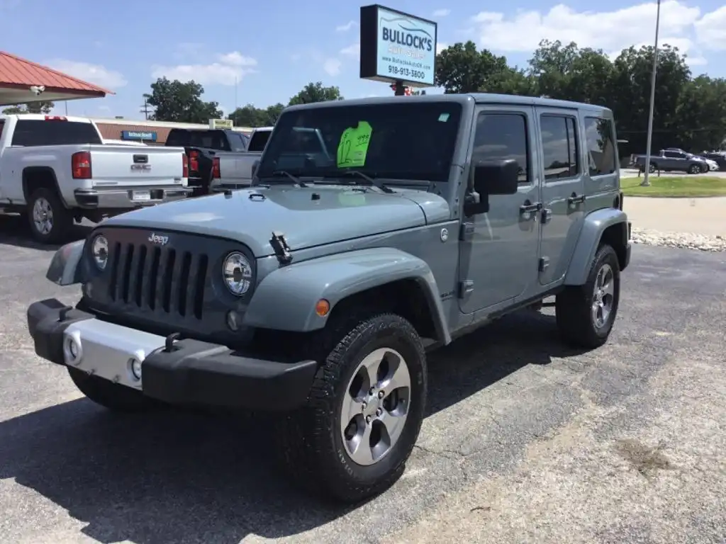 2014 Jeep Wrangler Sahara's photo