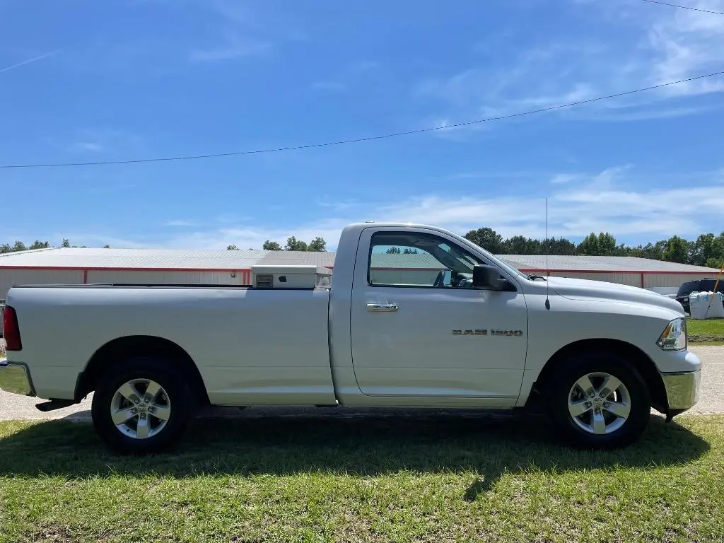 2011 RAM 1500 SLT Regular Cab SWB photo 5