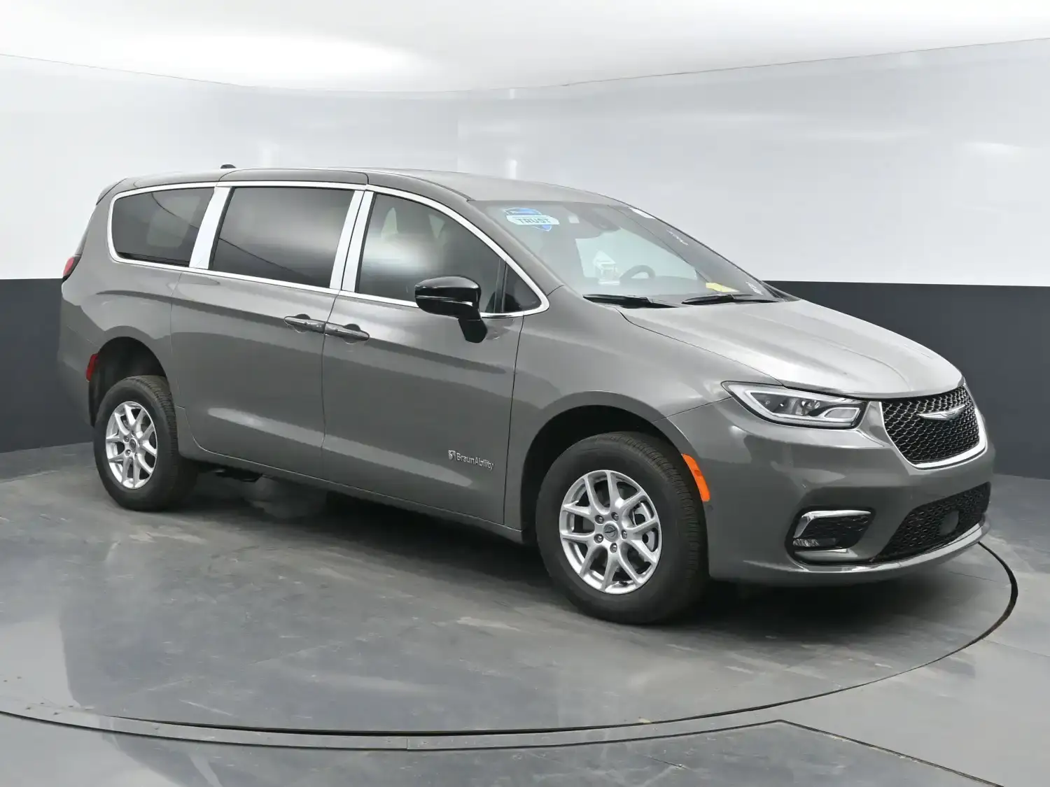 2025 Chrysler Pacifica Select photo 1