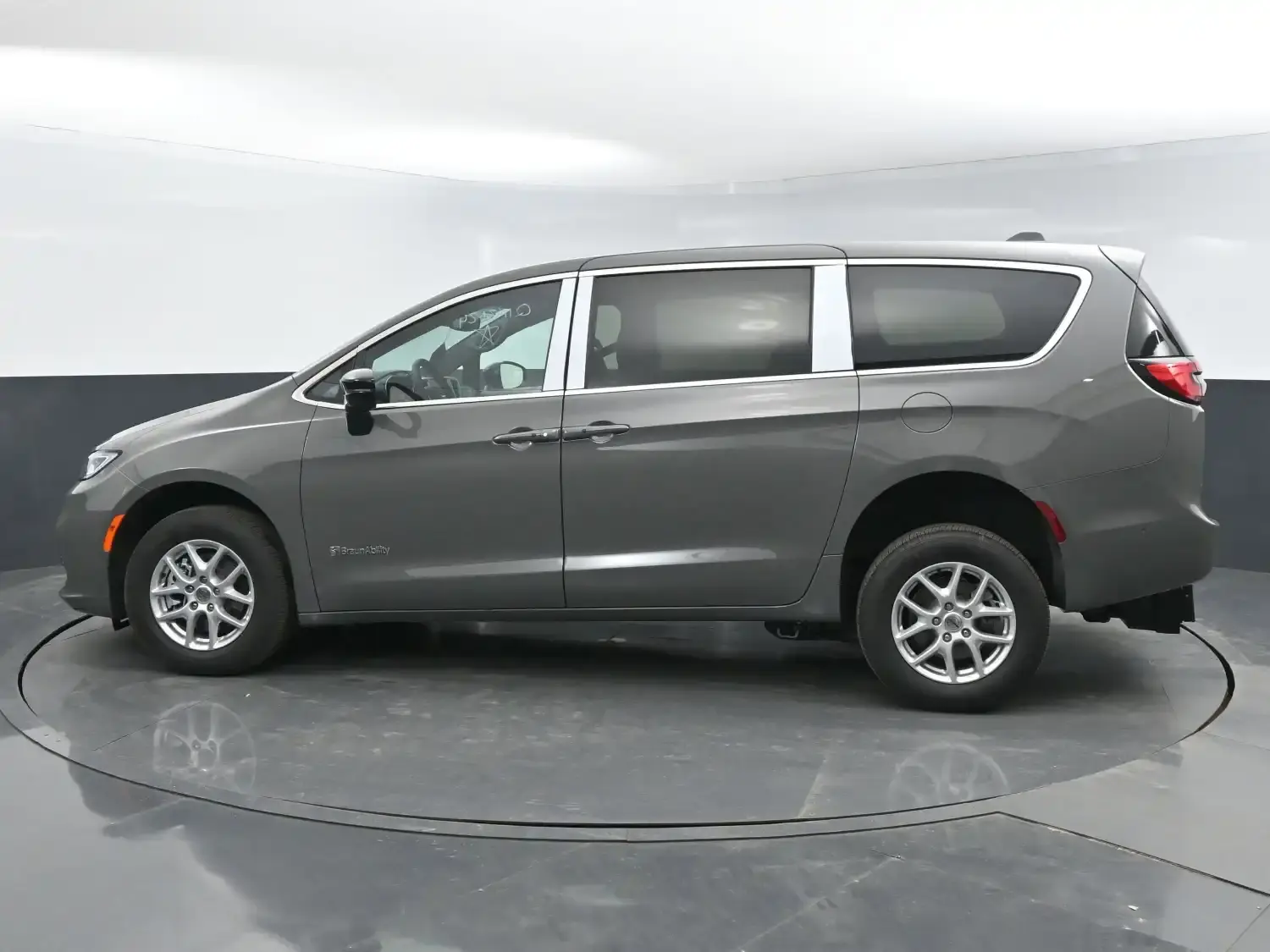 2025 Chrysler Pacifica Select photo 4
