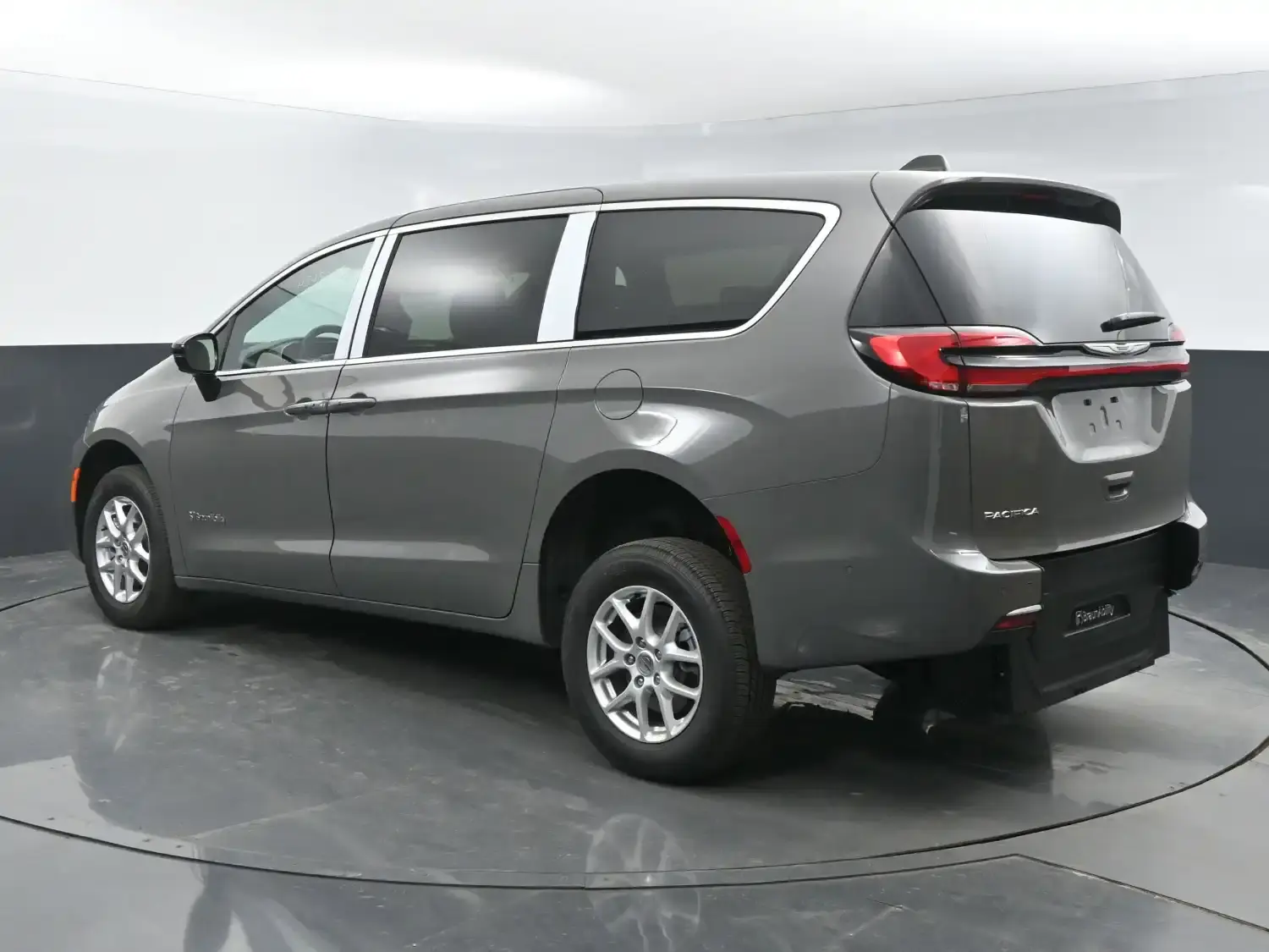 2025 Chrysler Pacifica Select photo 5