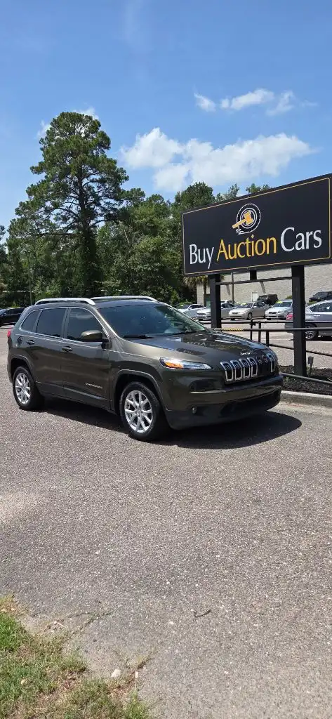 2015 Jeep Cherokee Latitude's photo