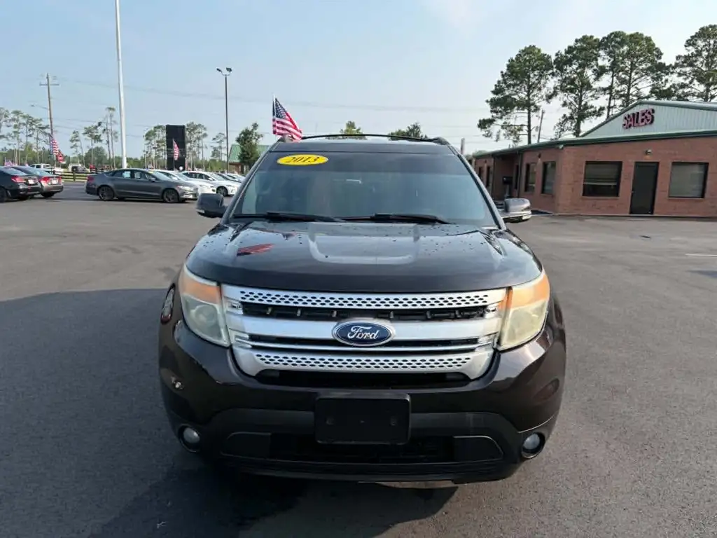 2013 Ford Explorer XLT's photo