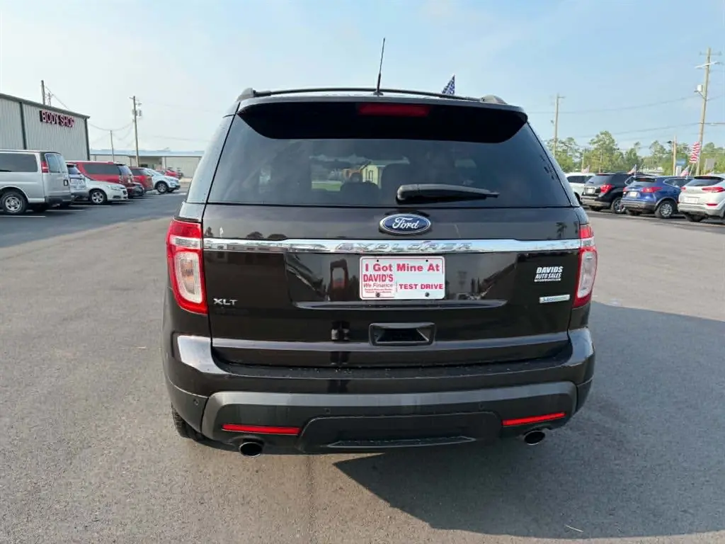 2013 Ford Explorer XLT photo 4