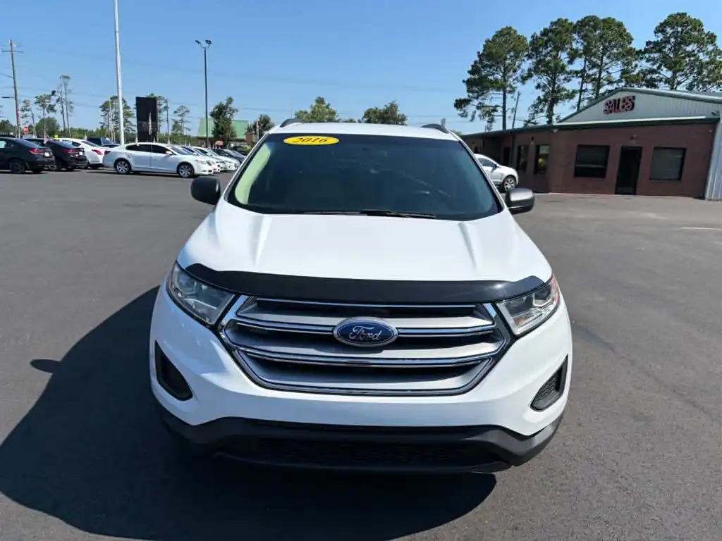 2016 Ford Edge SE's photo