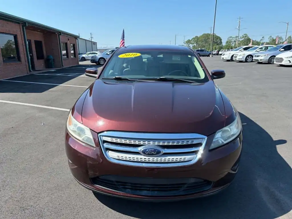 2010 Ford Taurus SEL FWD's photo