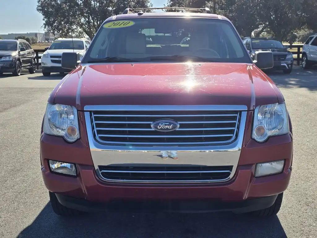 2010 Ford Explorer XLT 4x4's photo