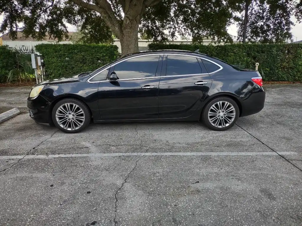 2012 Buick Regal Premium 1's photo