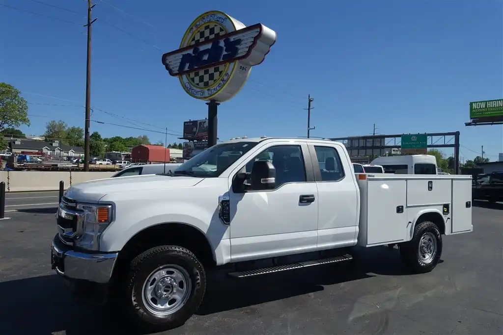 2021 Ford F-350 XL 4x4 SuperCab 168-In SRW's photo