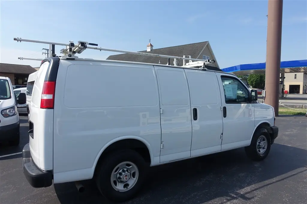 2019 Chevrolet Express 2500 Work Van HD photo 5