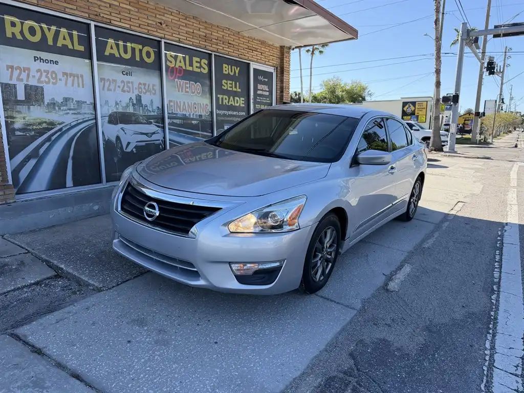 2015 Nissan Altima 2.5 S's photo