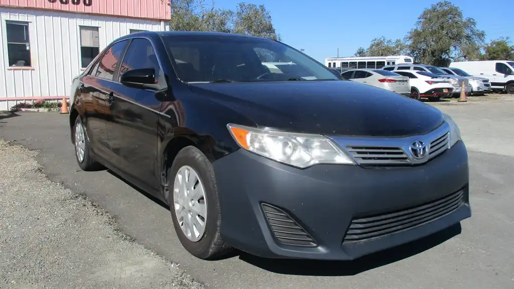 2012 Toyota Camry 2.5 Auto L's photo