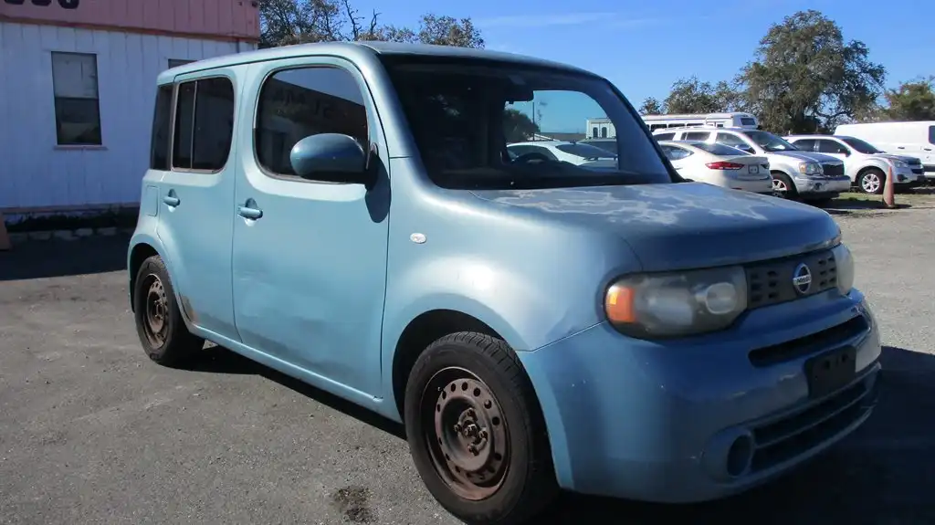 2011 Nissan Cube 1.8 S CVT's photo
