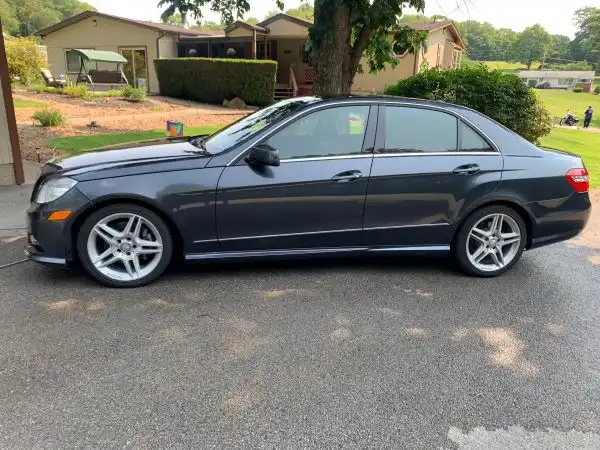 2013 Mercedes-Benz E-Class E350 Luxury 4MATIC's photo