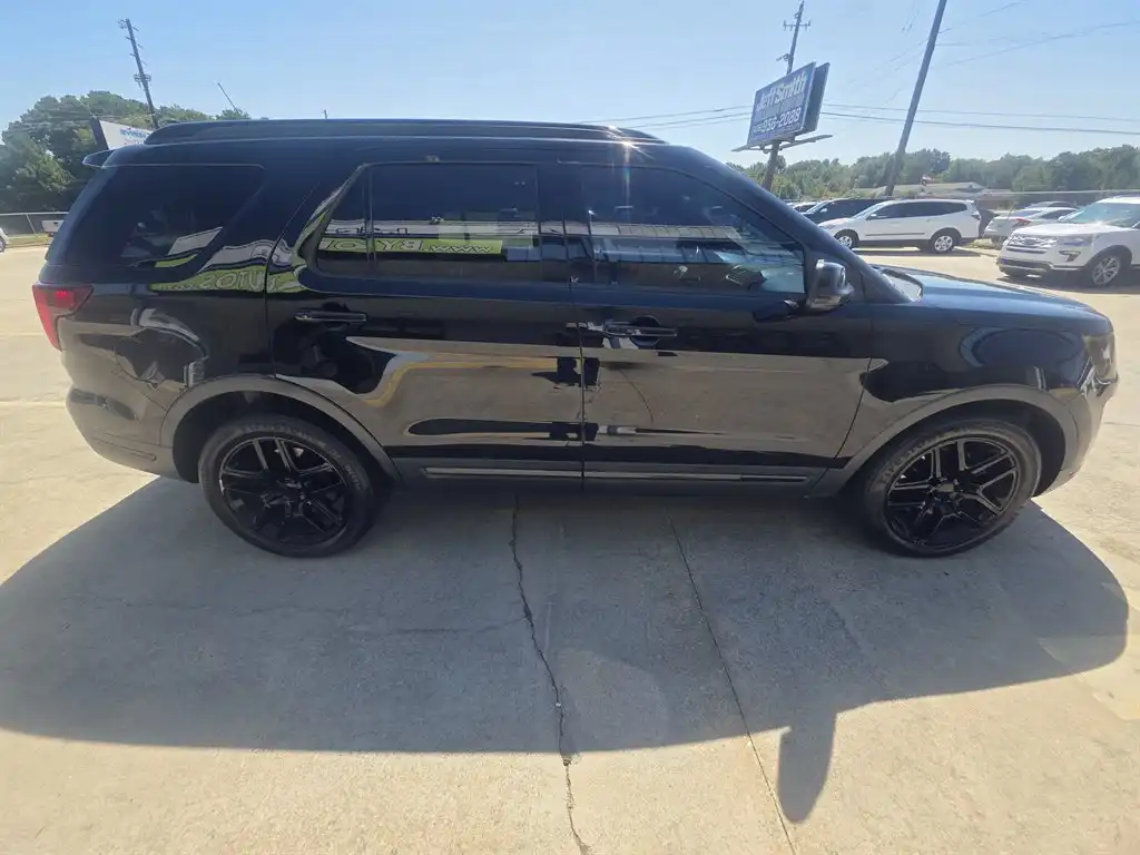 2018 Ford Explorer Sport 4WD's photo