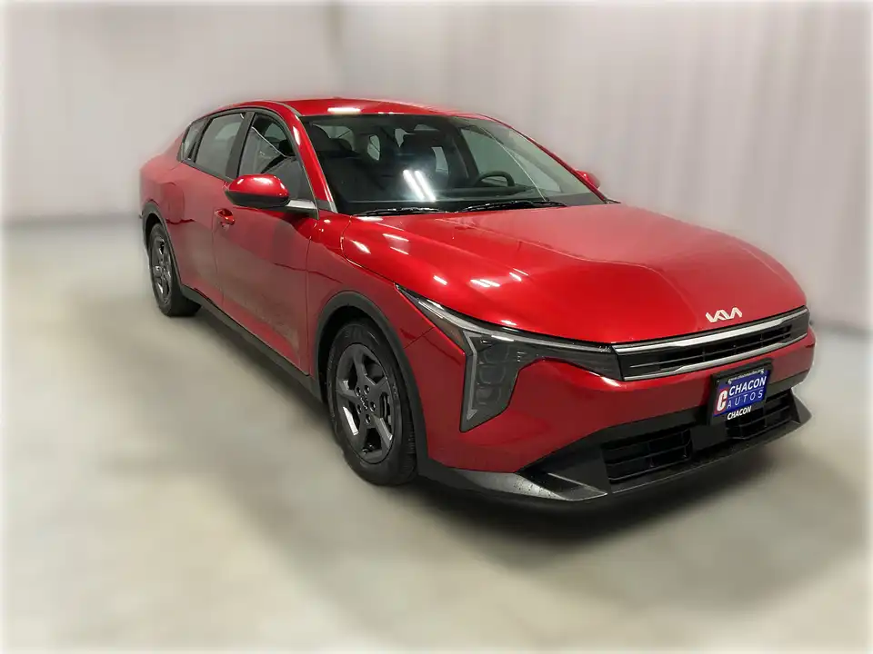 2025 Kia K4 LXS AT's photo