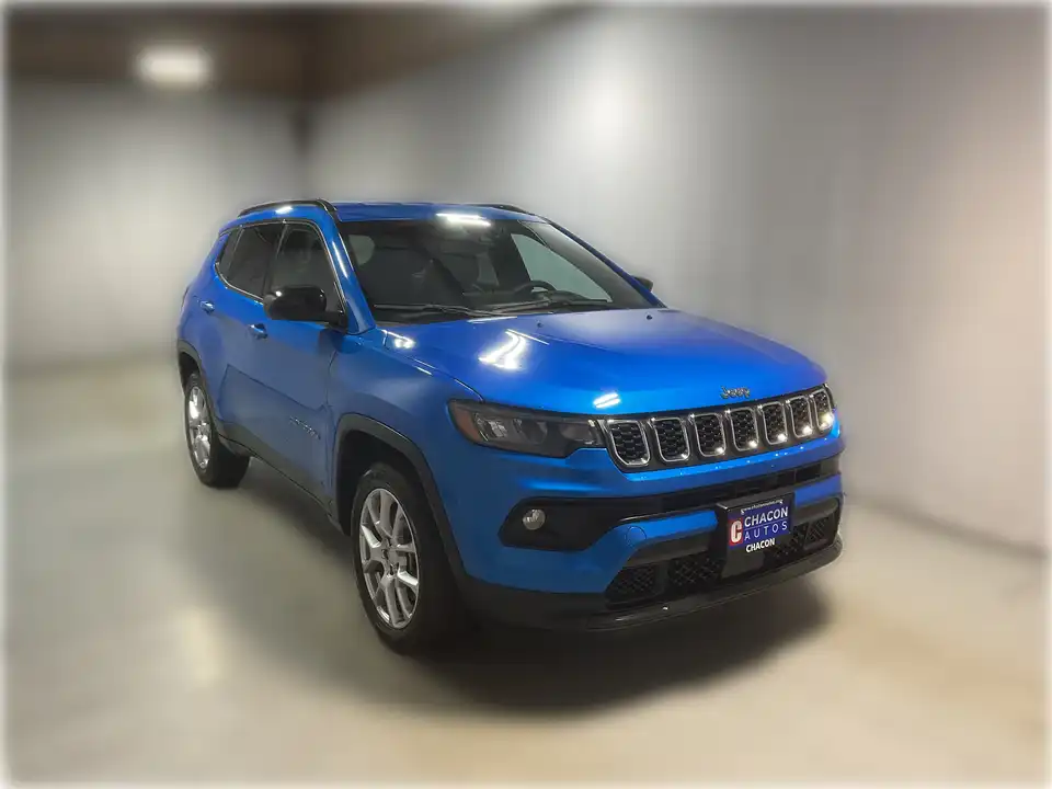 2024 Jeep Compass Latitude Lux 4X4's photo