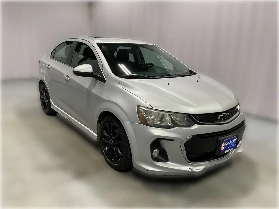 2018 Chevrolet Sonic LT Sedan Auto's photo