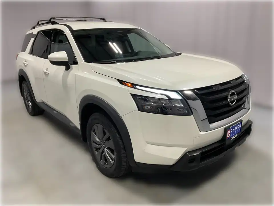 2024 Nissan Pathfinder SV 2WD's photo