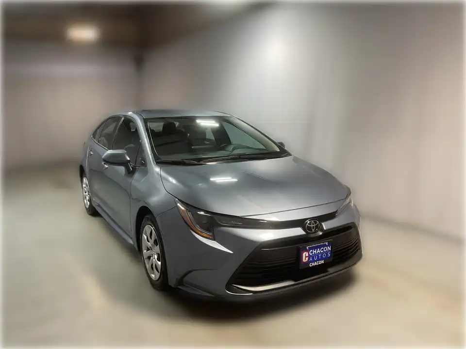 2025 Toyota Corolla LE CVT's photo