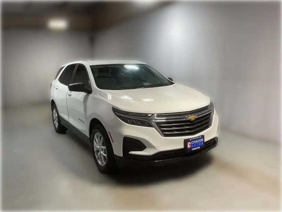 2024 Chevrolet Equinox LS's photo