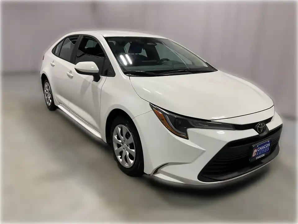 2025 Toyota Corolla LE CVT's photo
