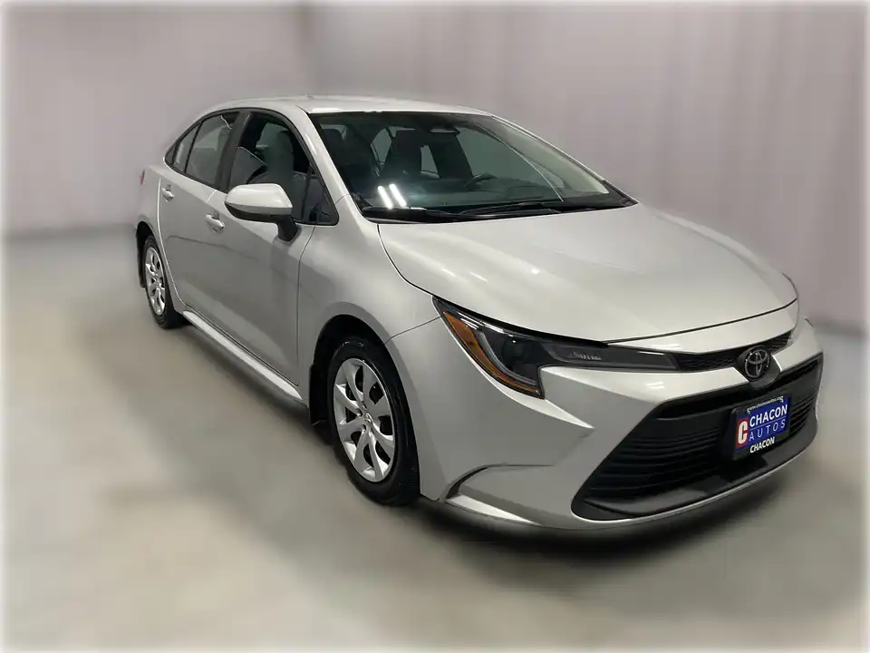 2025 Toyota Corolla LE CVT's photo