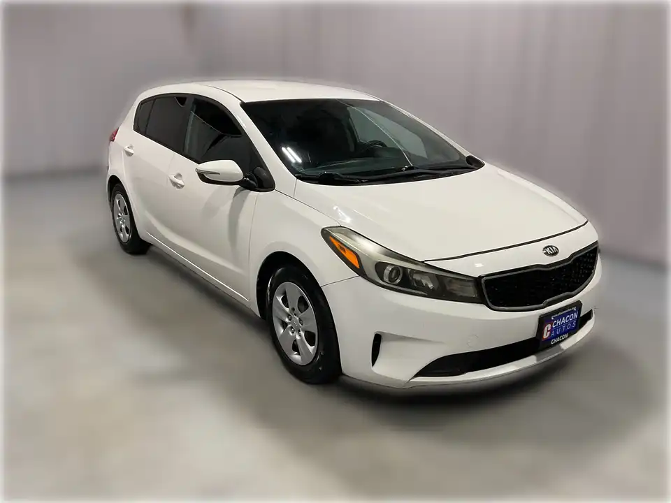 2017 Kia Forte LX AT's photo
