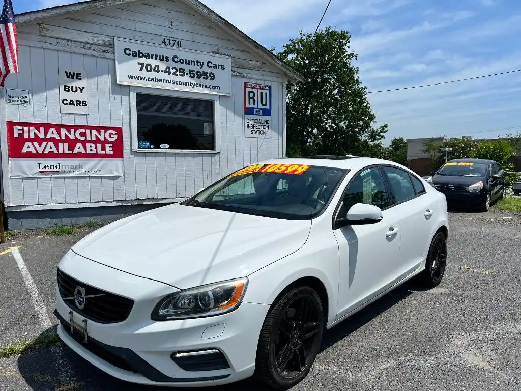 2017 Volvo S60 T5 AWD Dynamic's photo