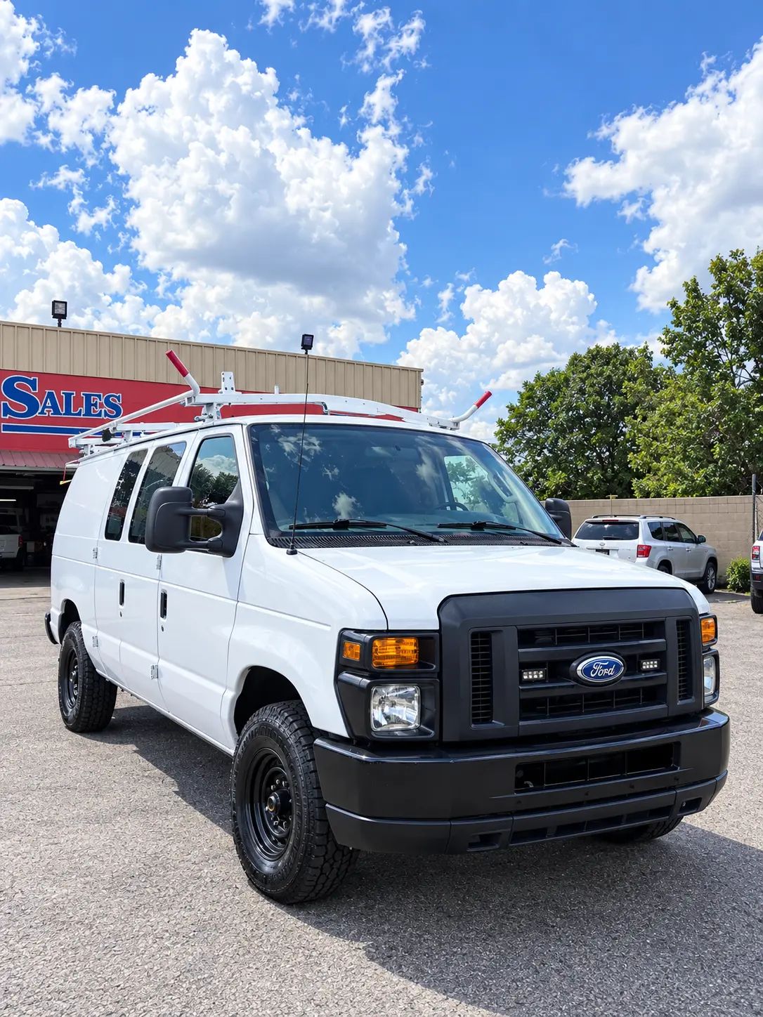 2013 Ford E-Series E-150 Van photo 3