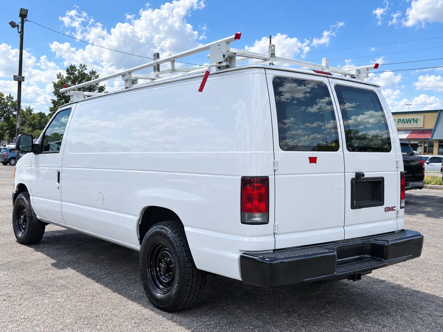 2013 Ford E-Series E-150 Van photo 5