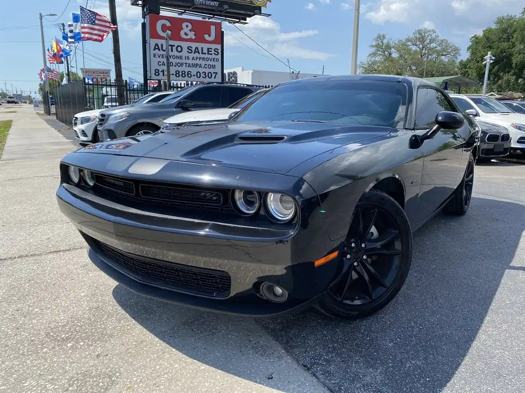 2016 Dodge Challenger R/T's photo