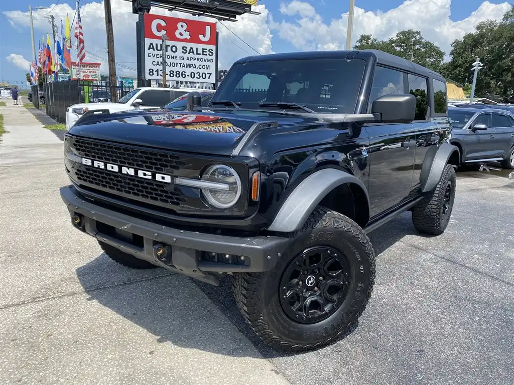 2022 Ford Bronco Black Diamond Mid (322A) 4x4's photo
