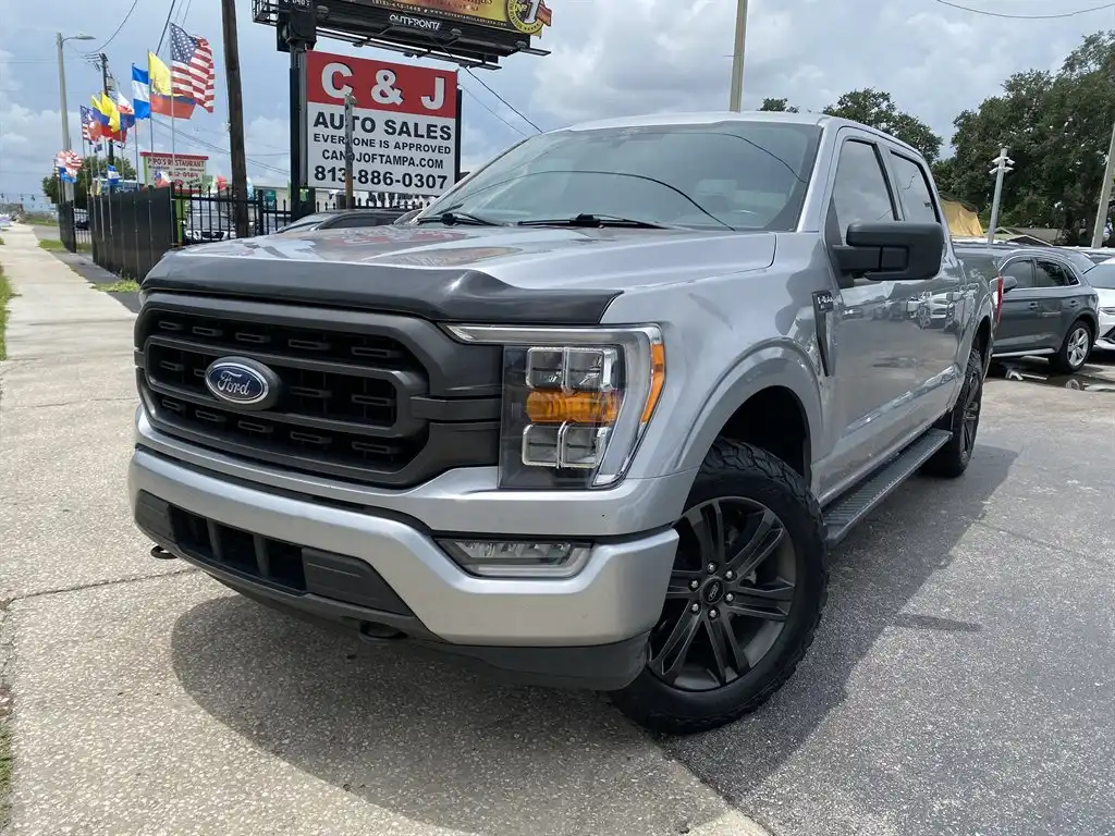 2021 Ford F-150 XLT 4x4 SuperCrew 5-1/2 Box's photo