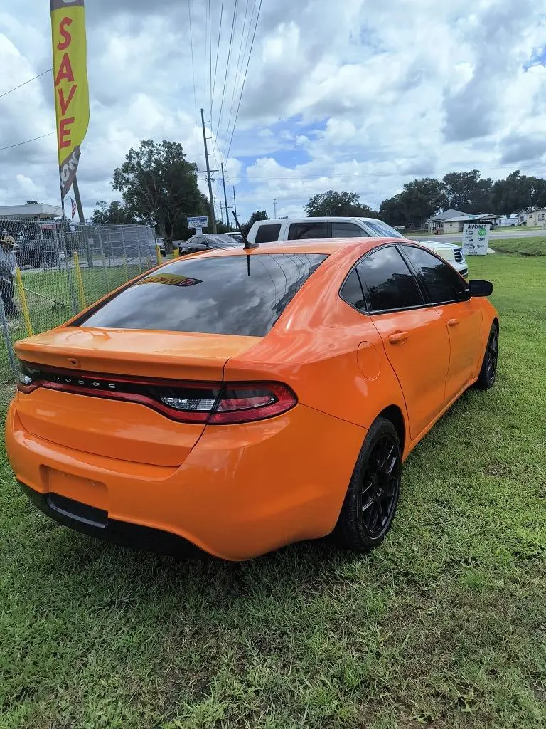 2013 Dodge Dart 2.0 SXT photo 3