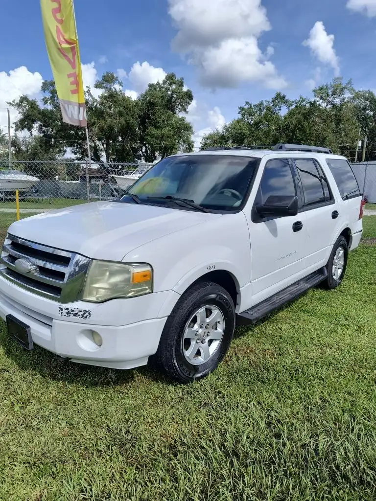 2009 Ford Expedition XLT 4WD's photo