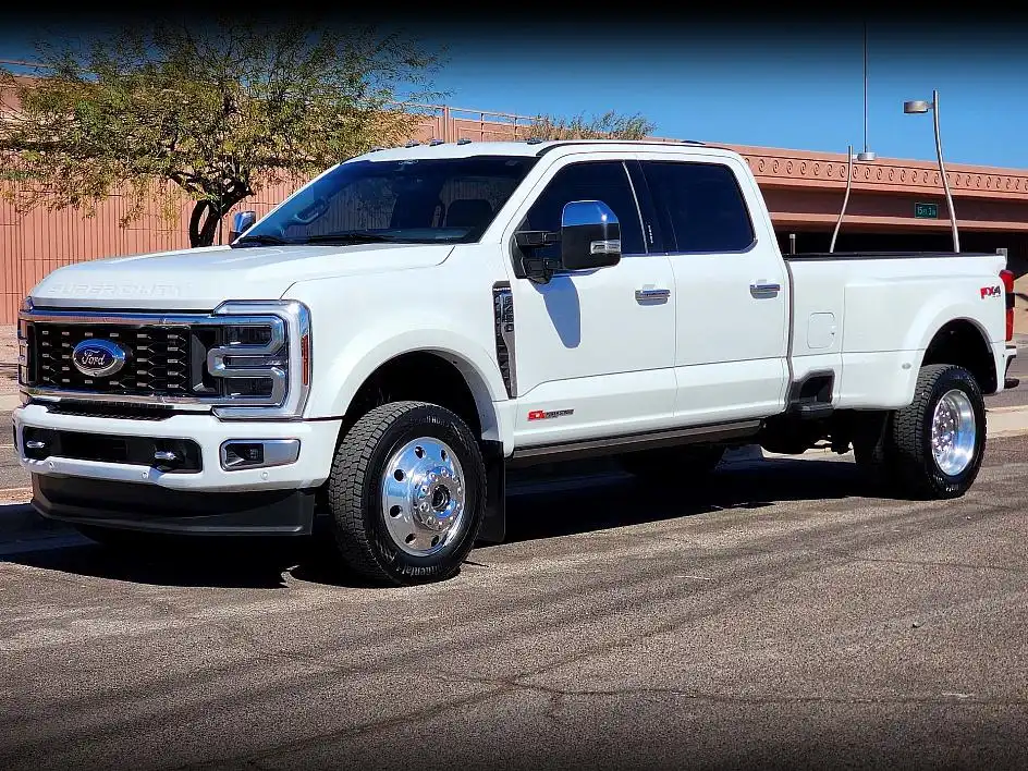 2024 Ford F-450 Platinum 4WD Crew Cab DRW 8' Box's photo
